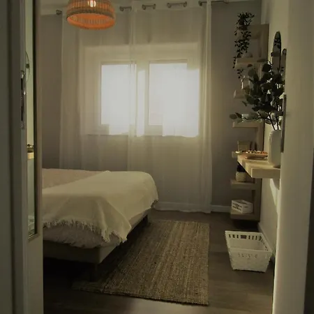 Pedras Do Mar - - Peniche