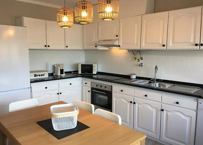 Pedras Do Mar - - Peniche *